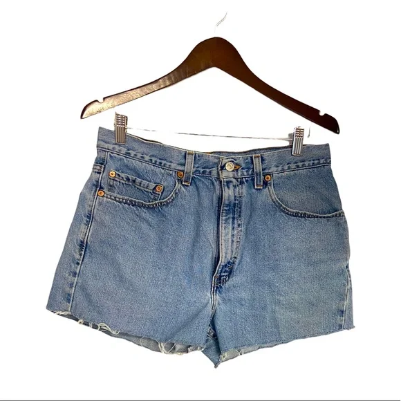 Vintage Levis 505 Custom Cutoff Denim Shorts
